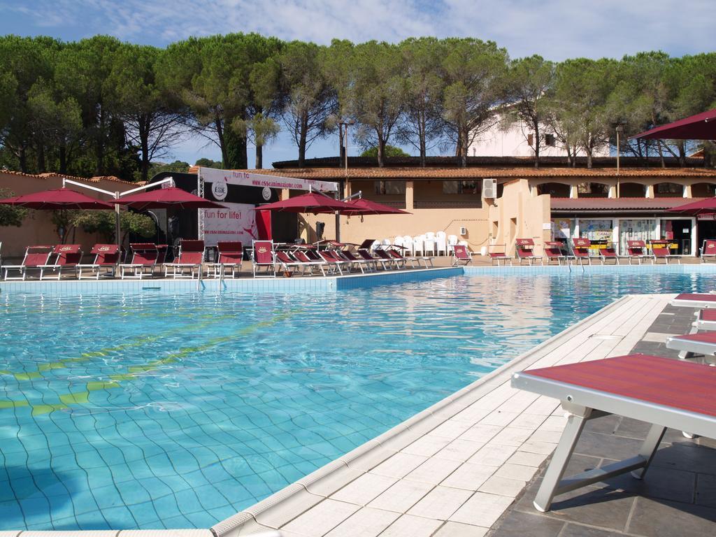 Hotel Club Esse Cala Bitta Baja Sardinia Exterior foto