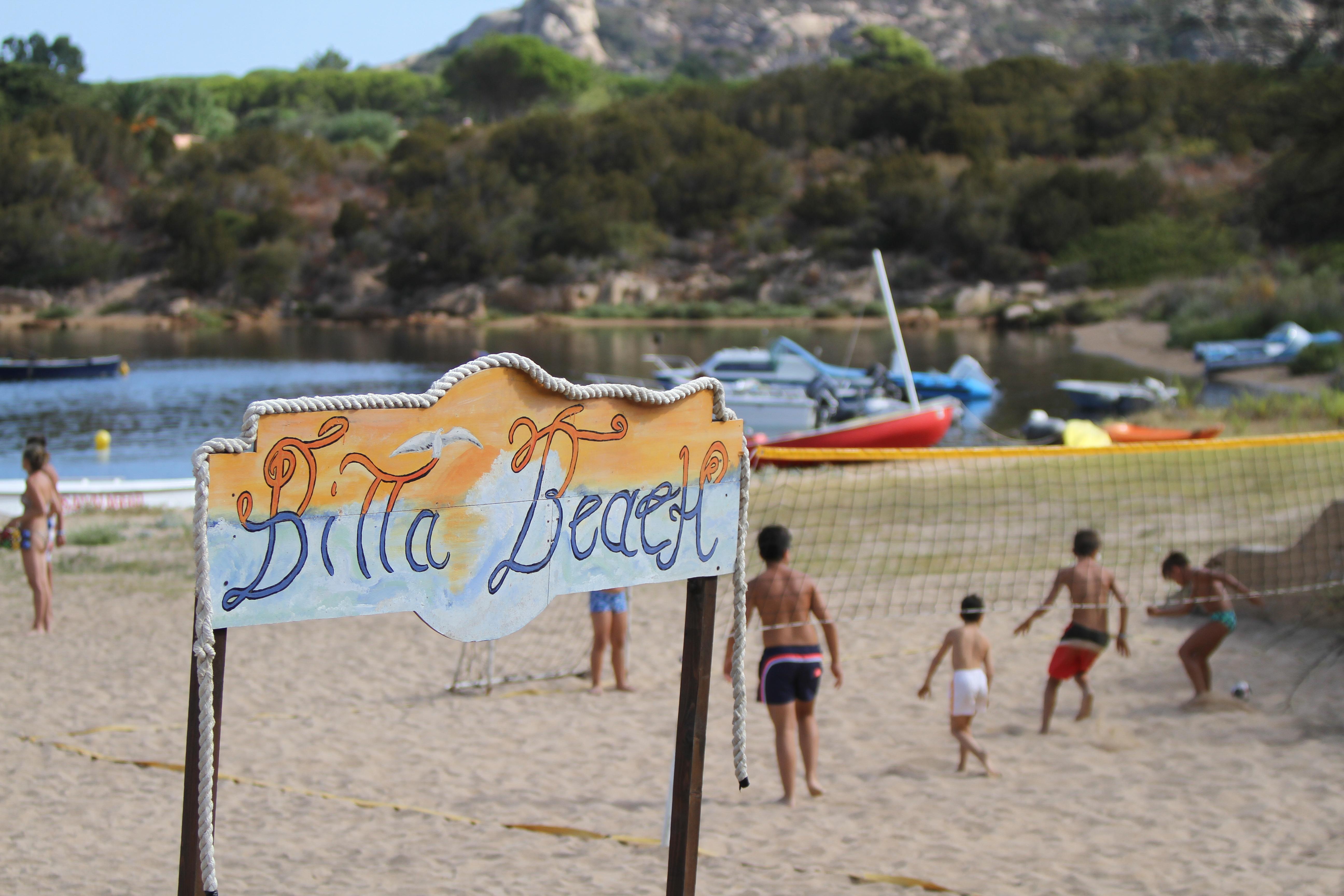 Hotel Club Esse Cala Bitta Baja Sardinia Exterior foto