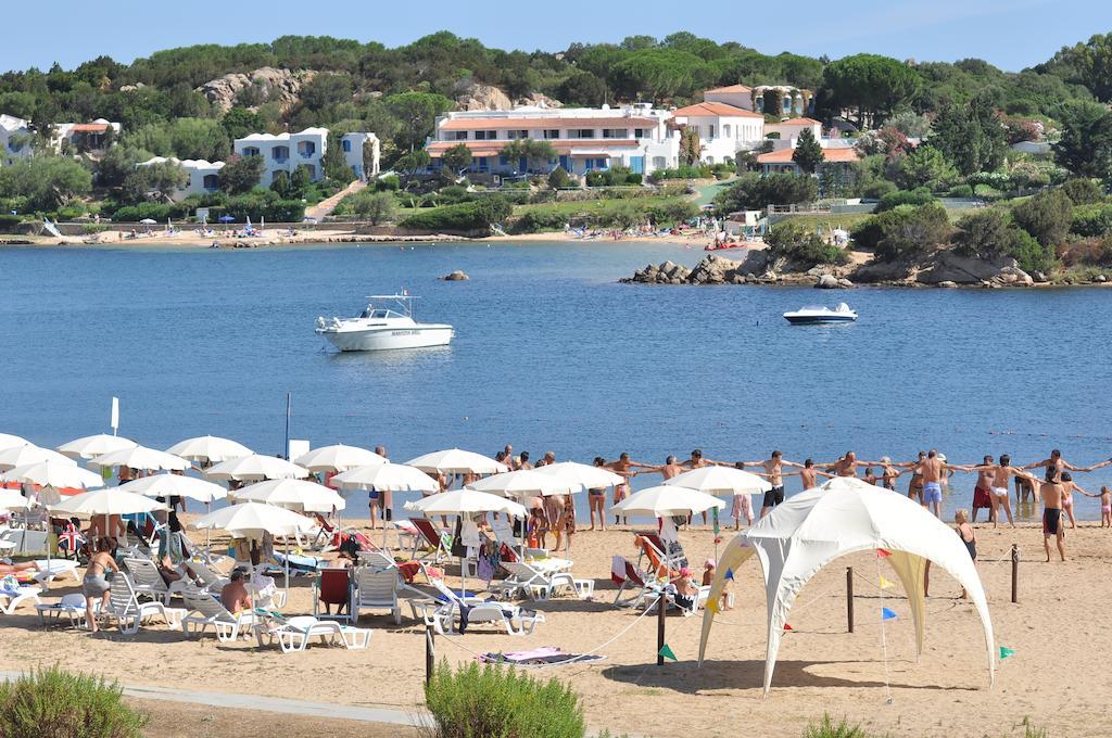 Hotel Club Esse Cala Bitta Baja Sardinia Exterior foto