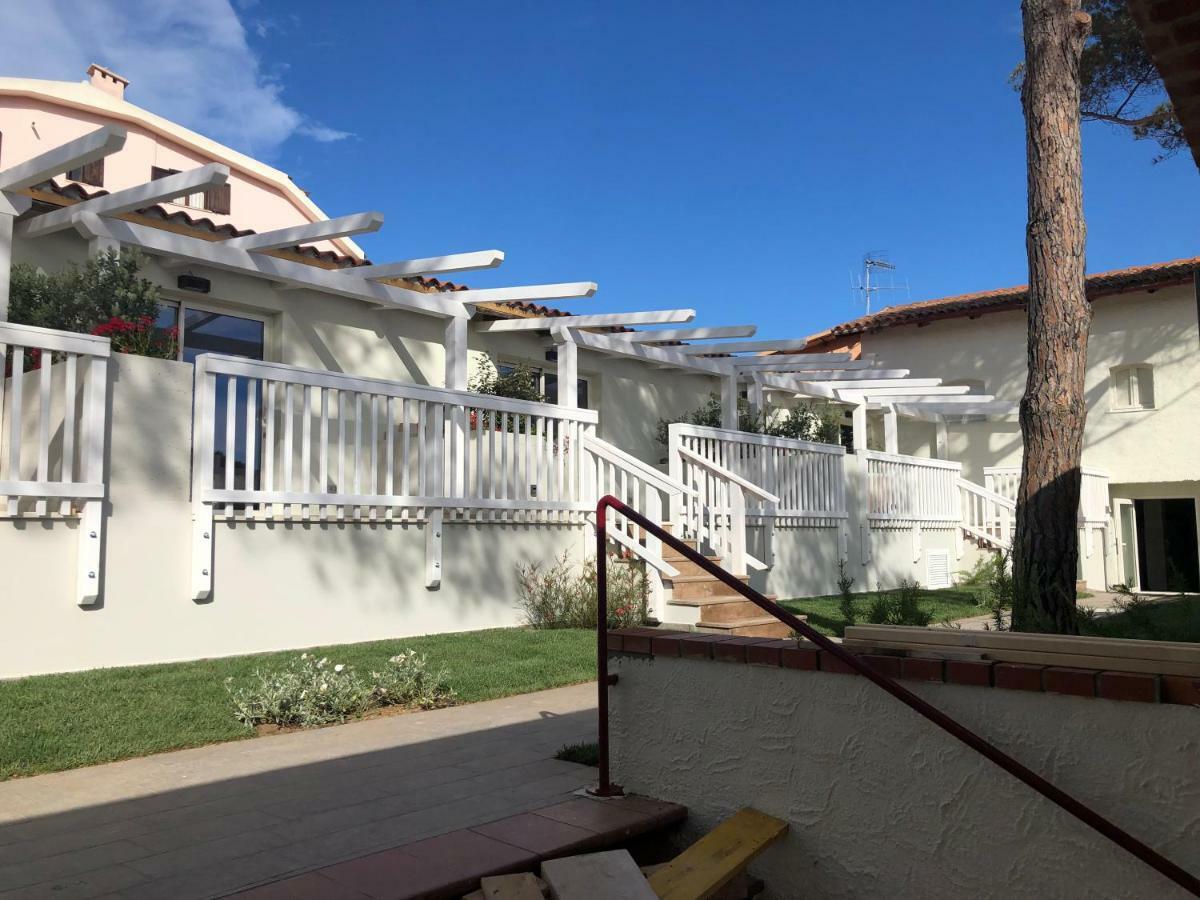 Hotel Club Esse Cala Bitta Baja Sardinia Exterior foto