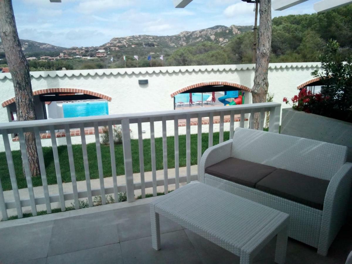 Hotel Club Esse Cala Bitta Baja Sardinia Exterior foto